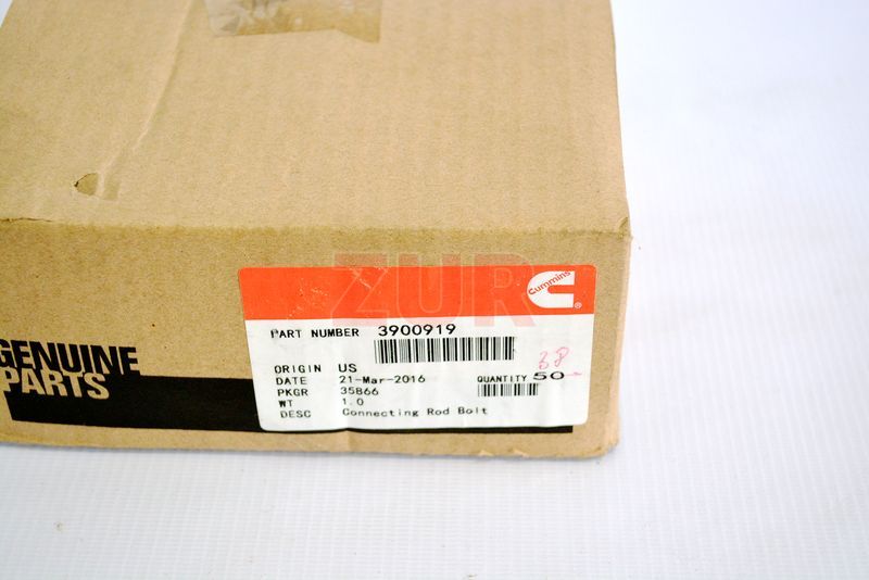 Болт шатунный 4/6BT 3900919 3900919