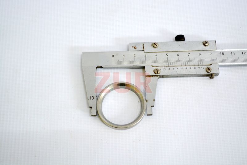 Седло клапана выпускного (головка блока цилиндров) 4-6BT 3904105 3904105