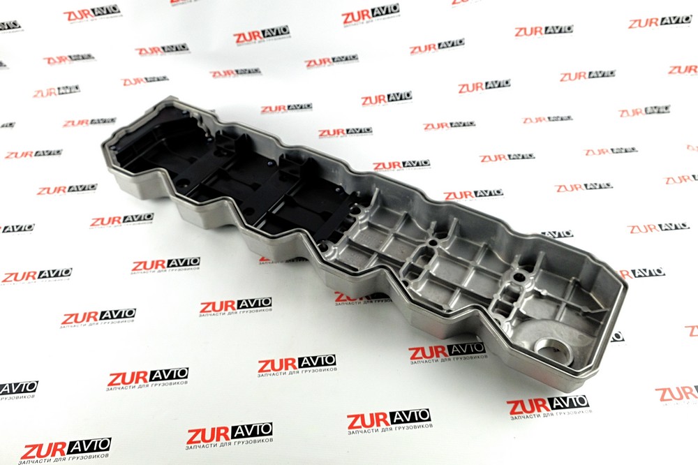 Крышка клапанная 6ISBe /2831325/3968862 4939895 4939895